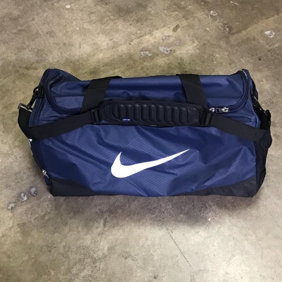Nike Other - Nike duffle bag